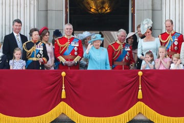 TOPSHOT-BRITAIN-ROYAL-TROOPING