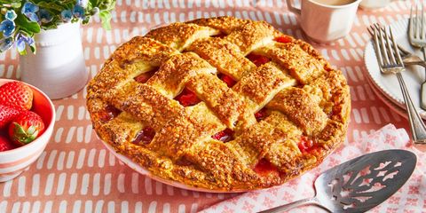 memorial day desserts strawberry rhubarb pie