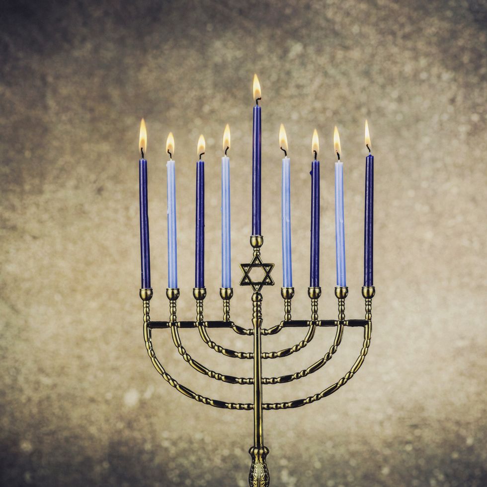 13 Interesting Hanukkah Facts: History and How to Celebrate