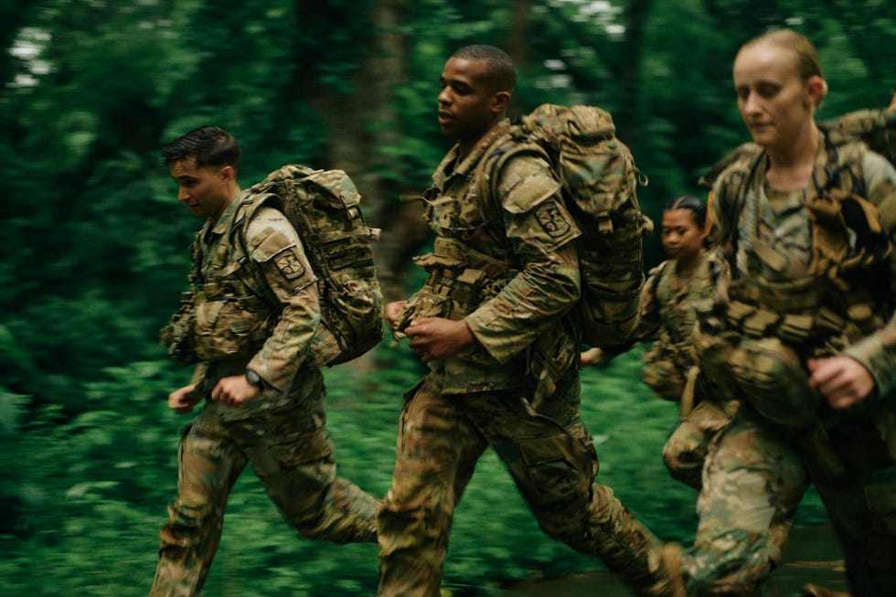 Training With an Army ROTC Ranger Challenge Team