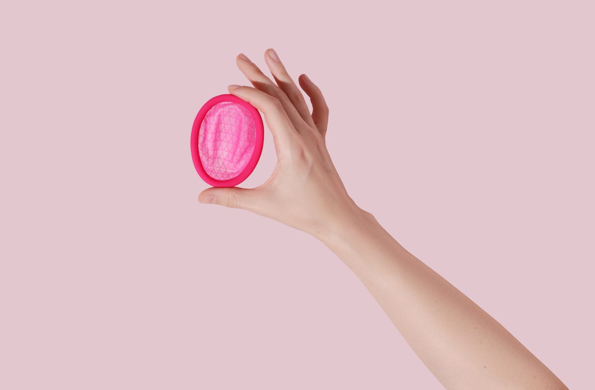 Best menstrual discs: period discs vs cups explained by a doctor