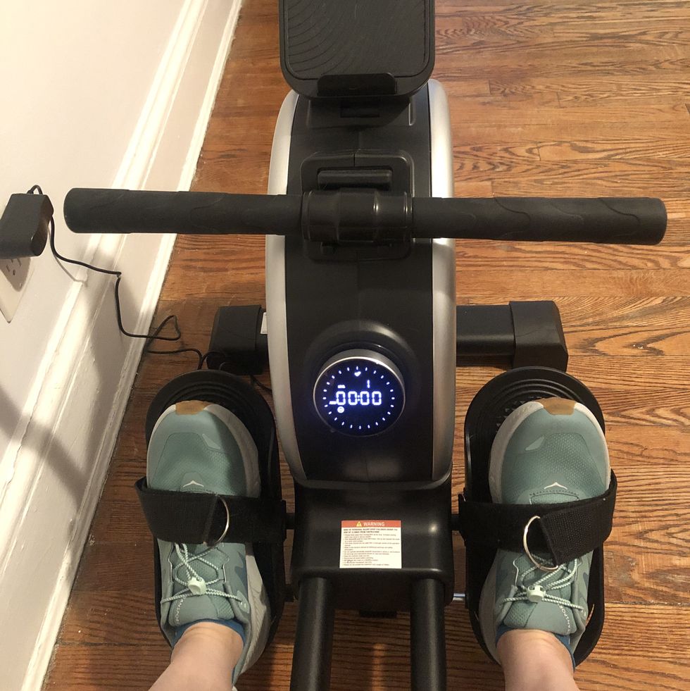 testing out the merach rower in a gh testers home