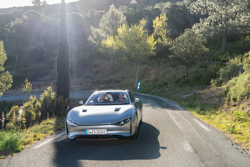 mercedes-benz-vision-eqxx-112-