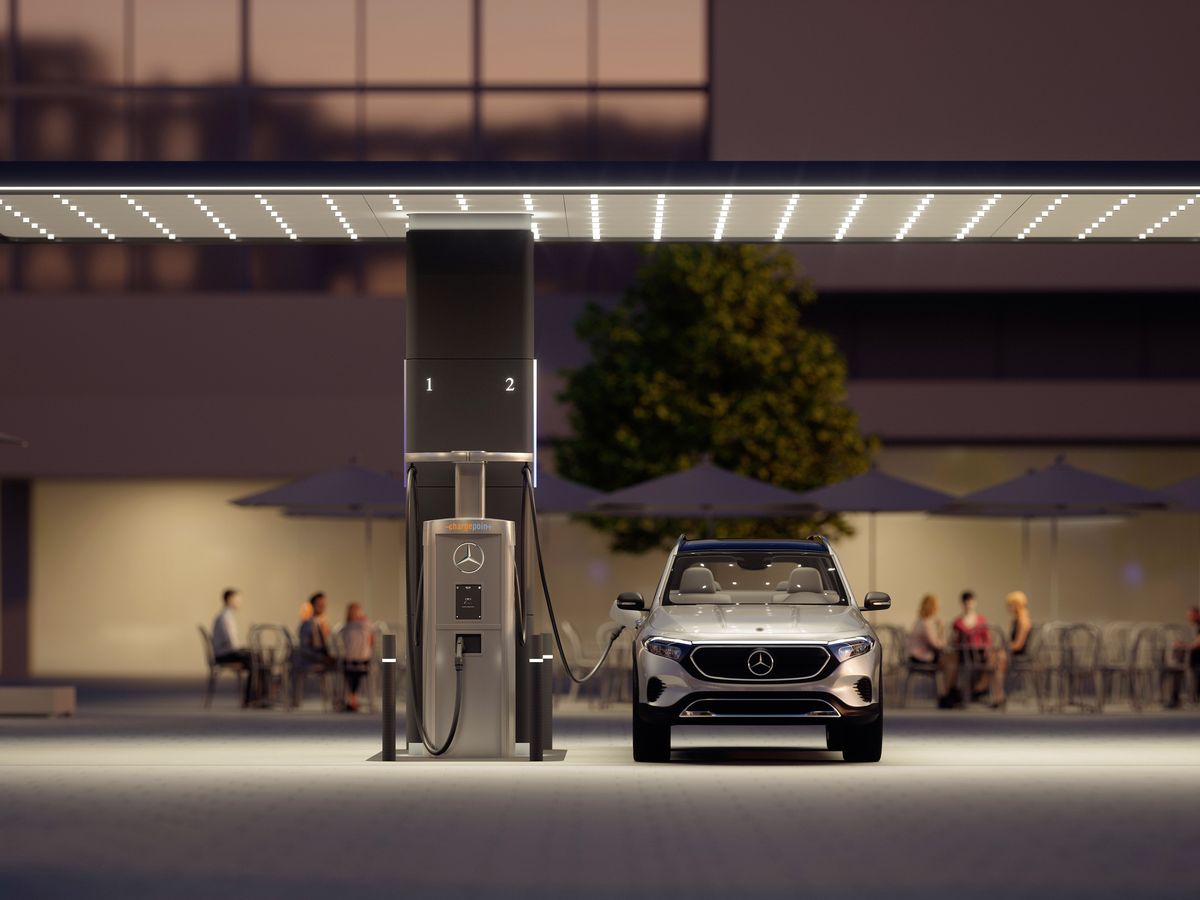 Mercedes Launches Its Own High-Speed Charging Network for EVs