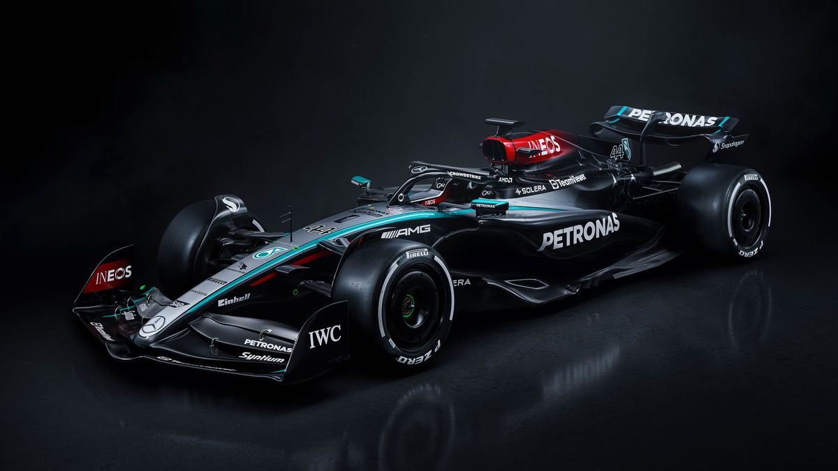 preview for Mercedes W15 - Shakedown