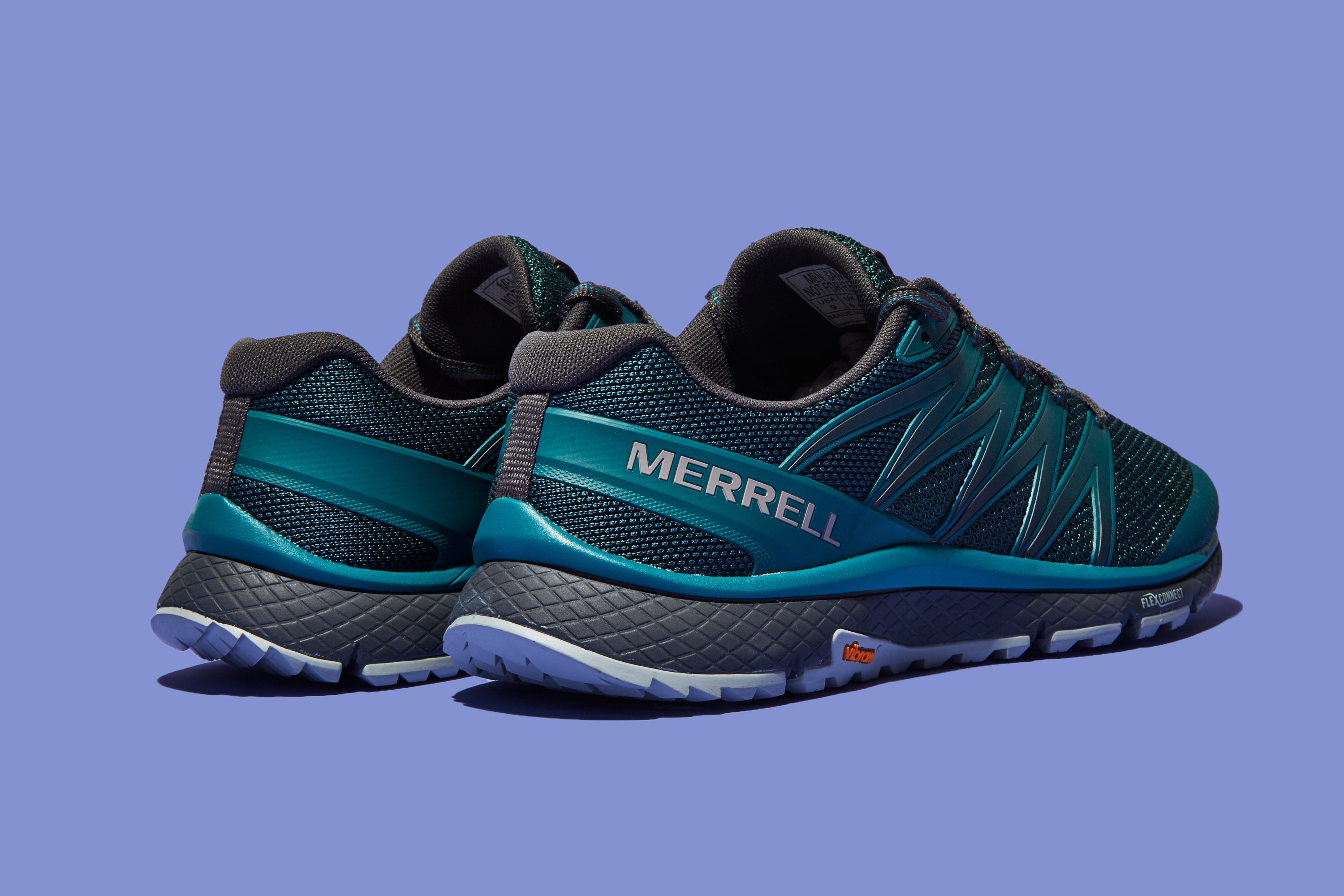 Footwear, Blue, Product, Shoe, Green, Athletic shoe, Sportswear, Photograph, White, Running shoe, 