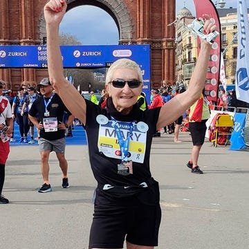 Mary Palmer, la corredora de 80 años del maratón de Barcelona mary palmer, la corredora de 80 años del maratón de barcelona