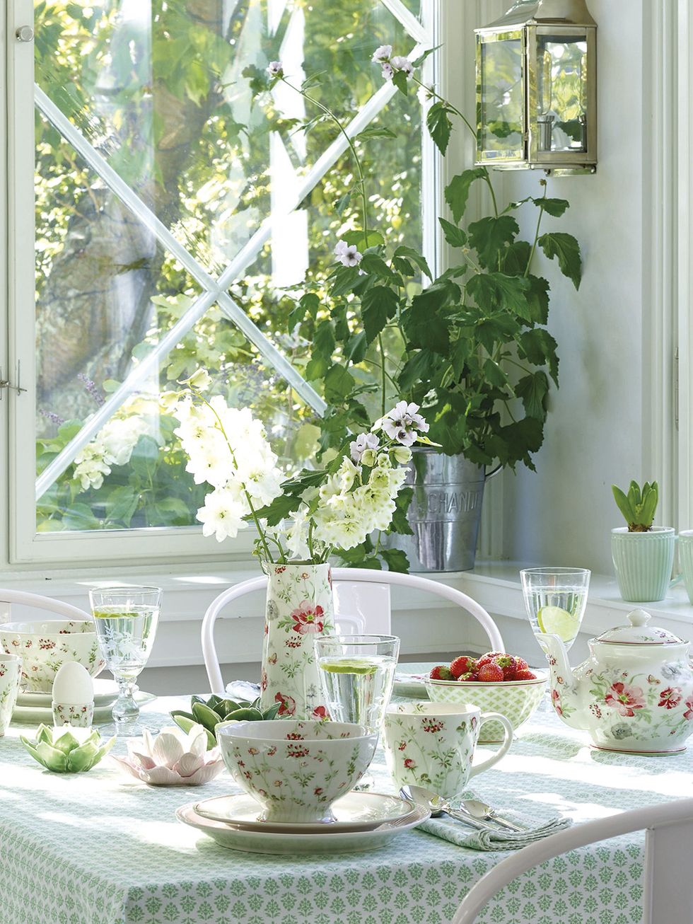White, Green, Table, Room, Flower, Window, Plant, Branch, Furniture, Tableware, 