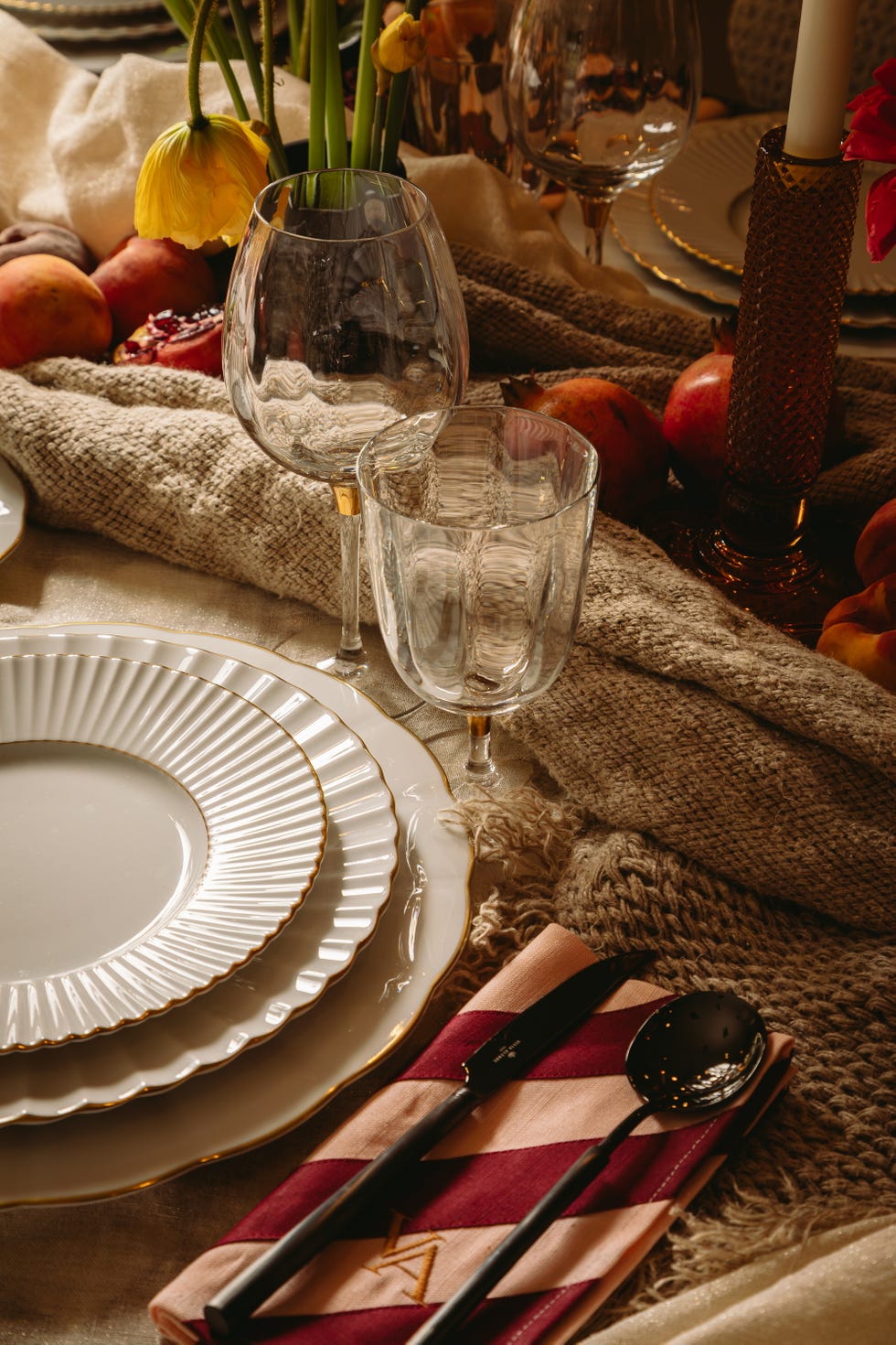 como decorar una mesa en primavera con frutas y flores