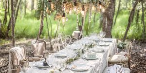 mesa de boda con flores