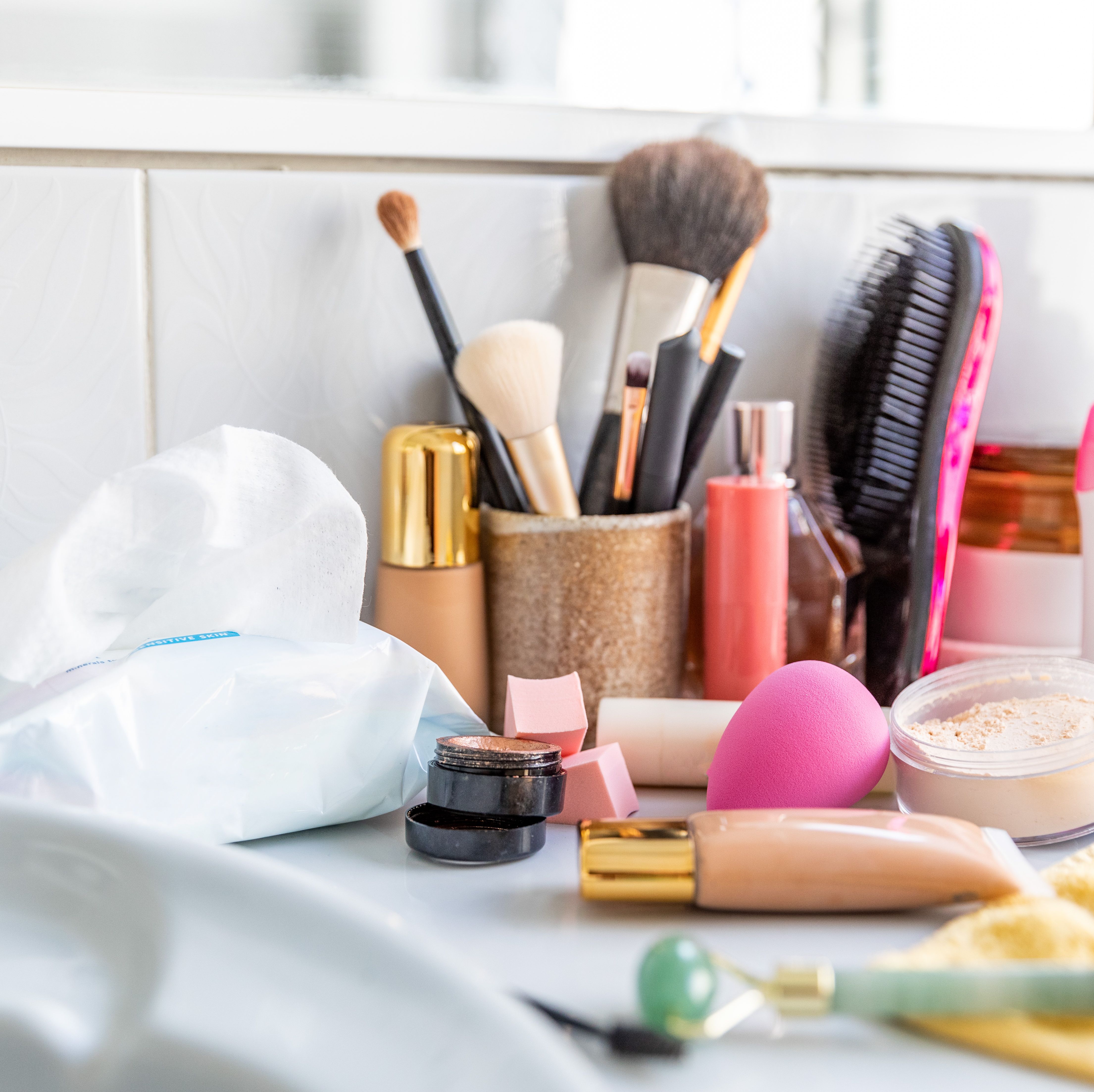 5 Items You Absolutely MUST Toss in Your Bathroom, According to Pro Organizers
