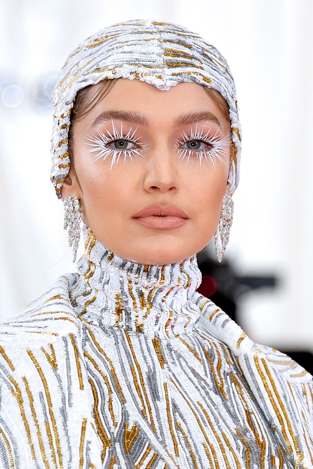 Sophie Turner Wore Glitter in Her Hair to the 2019 Met Gala — Photos