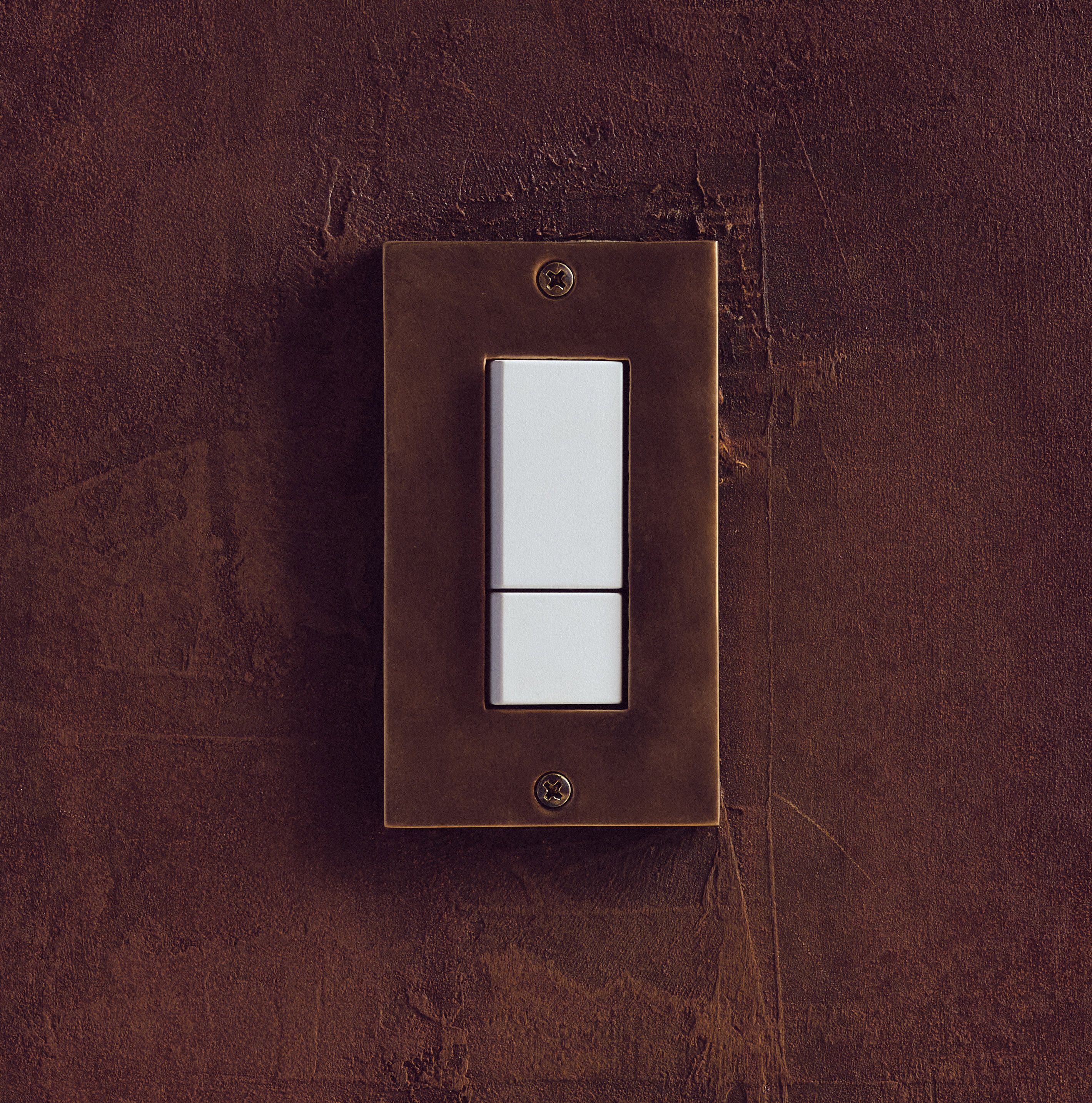 metalplate-aging-switch-