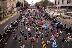 washington, dc march 18 a general view of the start of the rock 'n' roll running series on march 18, 2023 in washington, dc photo by scott taetschgetty images for rock 'n' roll marathon