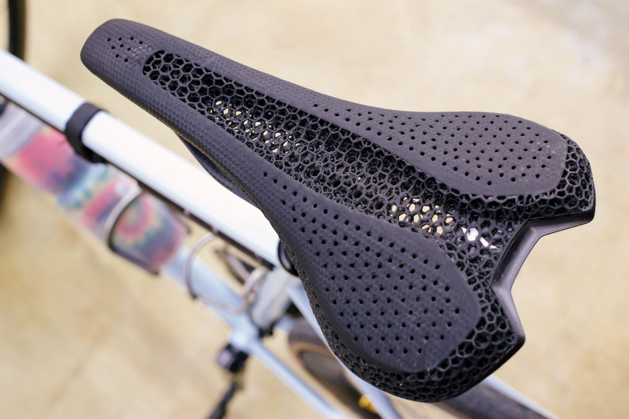 ☆お求めやすく価格改定☆ S-WORKS Romin EVO Mirror Saddle 143mm ad