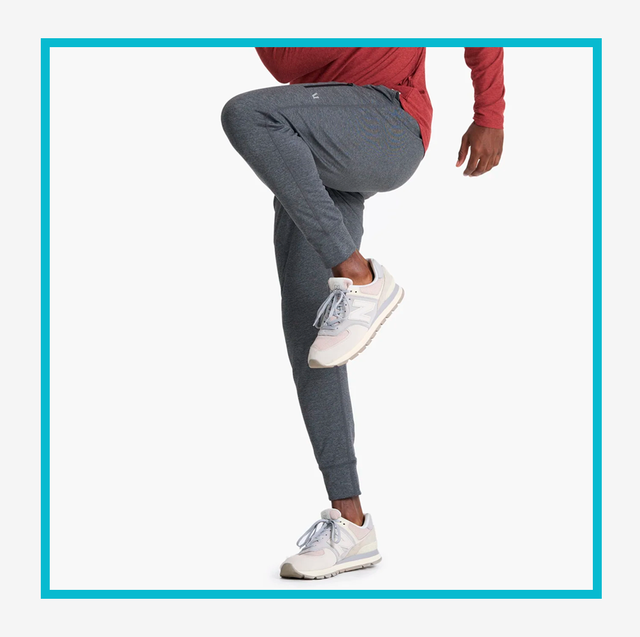 Vuori Sunday Performance Jogger Review: Tested by Style Editors