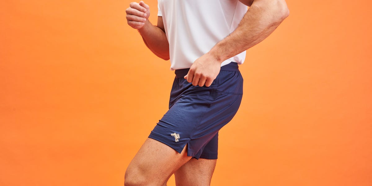 https://hips.hearstapps.com/hmg-prod/images/mhl-run-shorts-tracksmith-062-1-1-6849b398a4b6e.jpg?crop=0.981xw:0.981xh;0,0&resize=1200:*