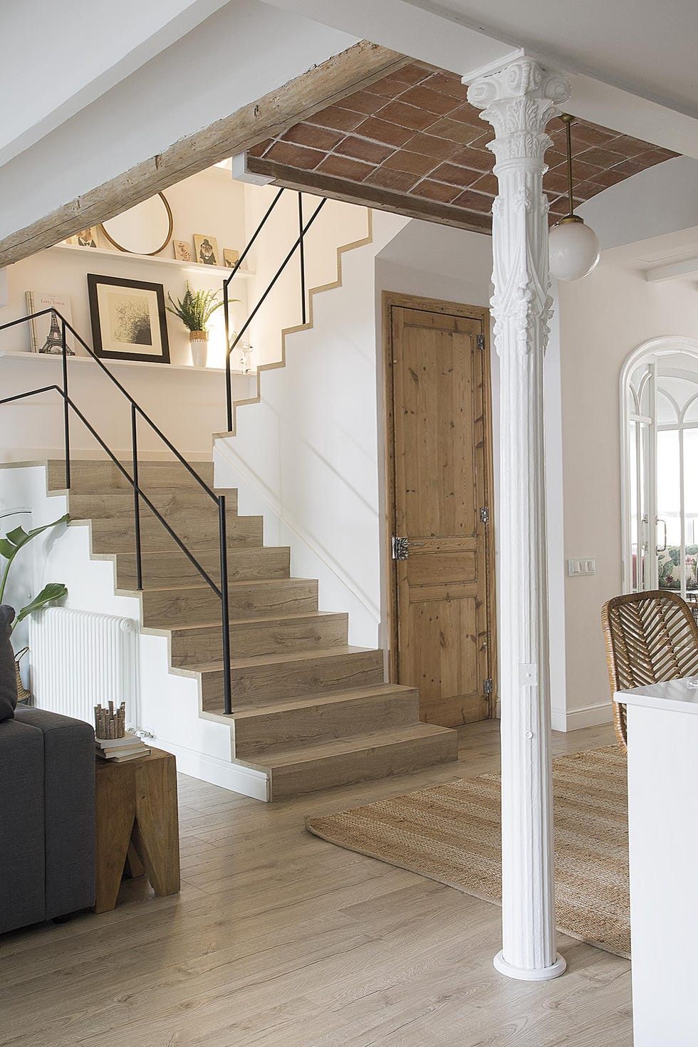 casa premia reformada escalera de madera