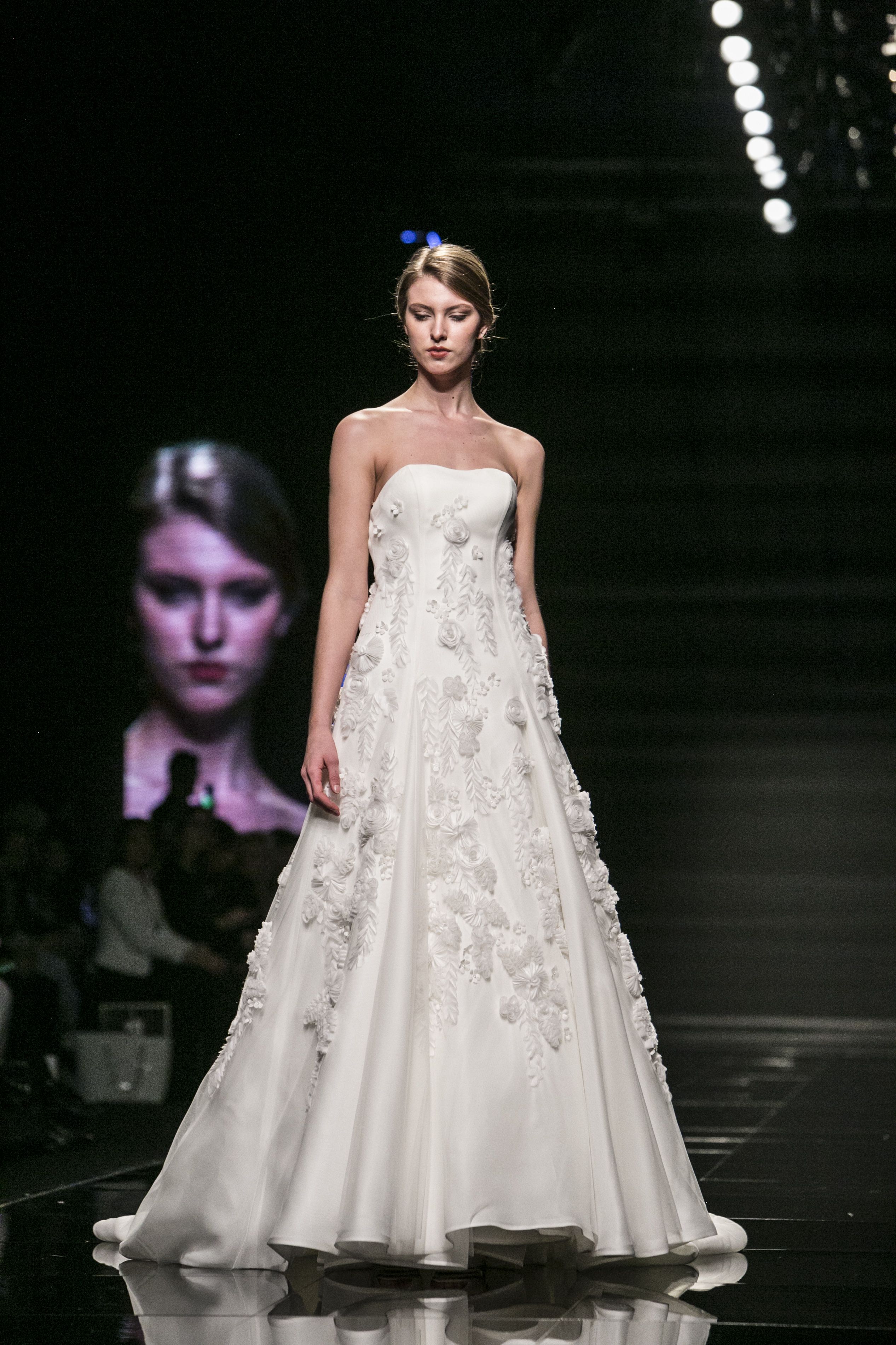 Abiti da sposa hot sale antonio riva 2019 prezzi