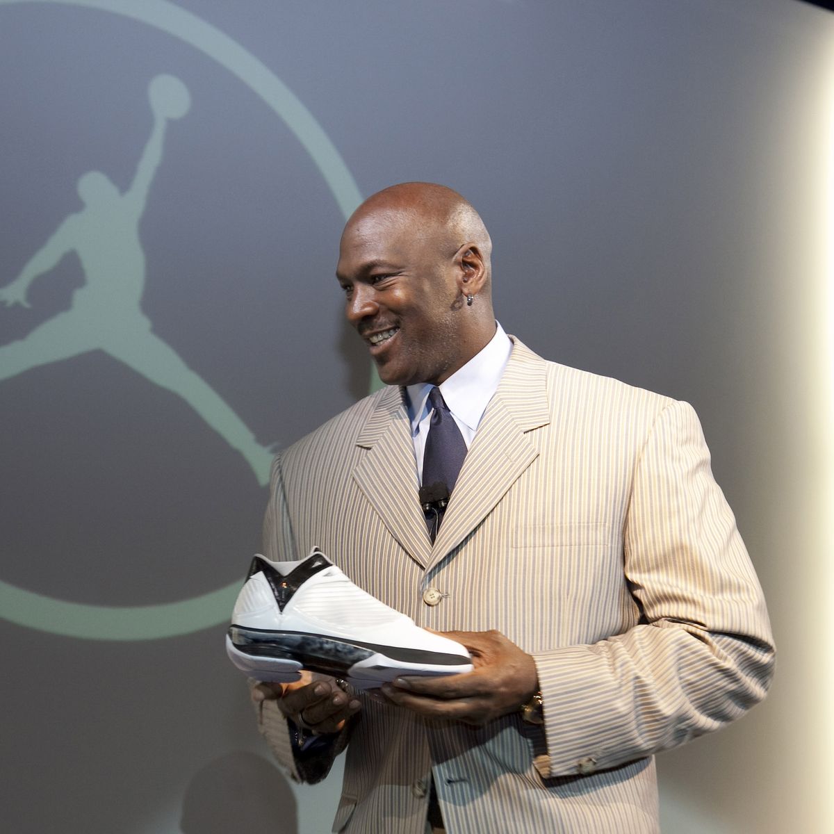 Air' takes leaps but stays true to Nike's actual chase of Michael Jordan