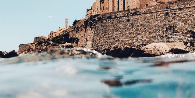 Water, Blue, Sky, Sea, Reflection, Coast, Azure, Tourism, Vacation, Castle, 