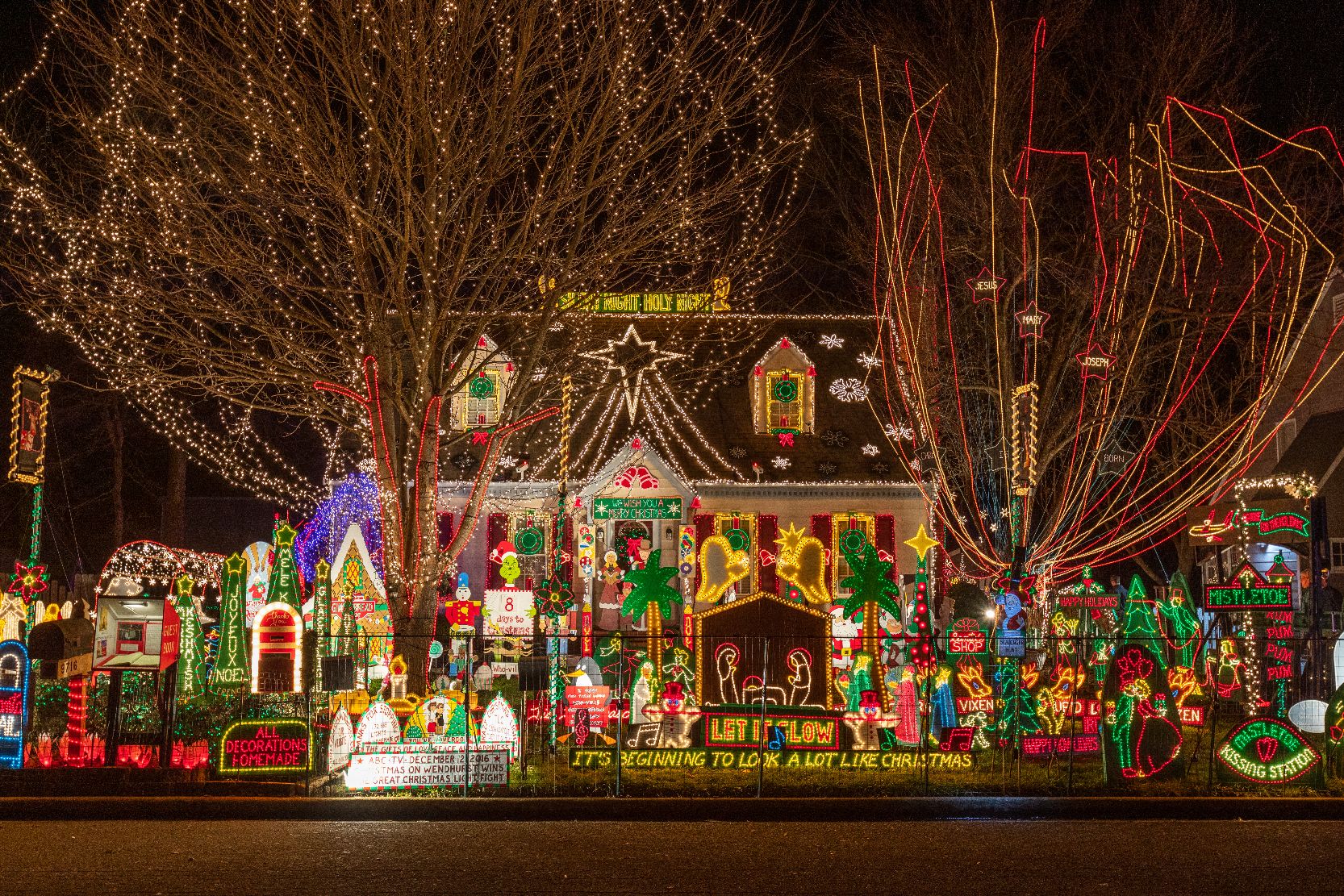 house decorated christmas lights in georgia