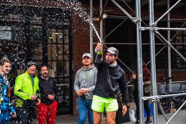 michael ortiz completes his game of hundos