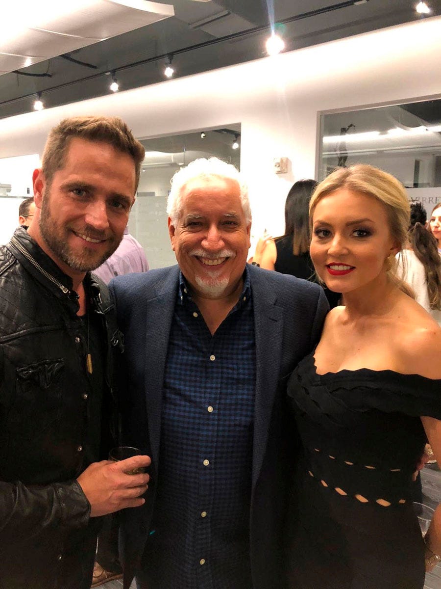 Michel Brown, Angelique Boyer y Leonardo en Amar a muerte