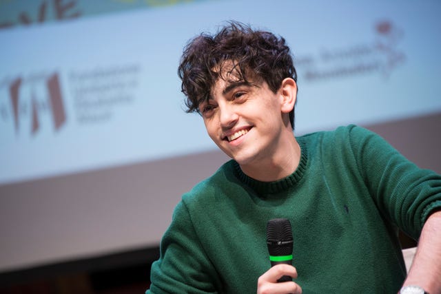 Mantieni il bacio»: il video di Michele Bravi con Francesco Centorame fa  impazzire i fan