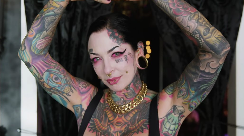 Woman Covers Face Tattoos to See if Her Family Will Recognize Her