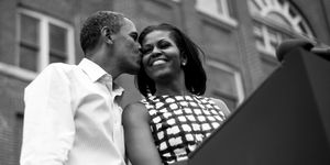 Michelle Obama news: la storia del primo bacio a Barack Obama 