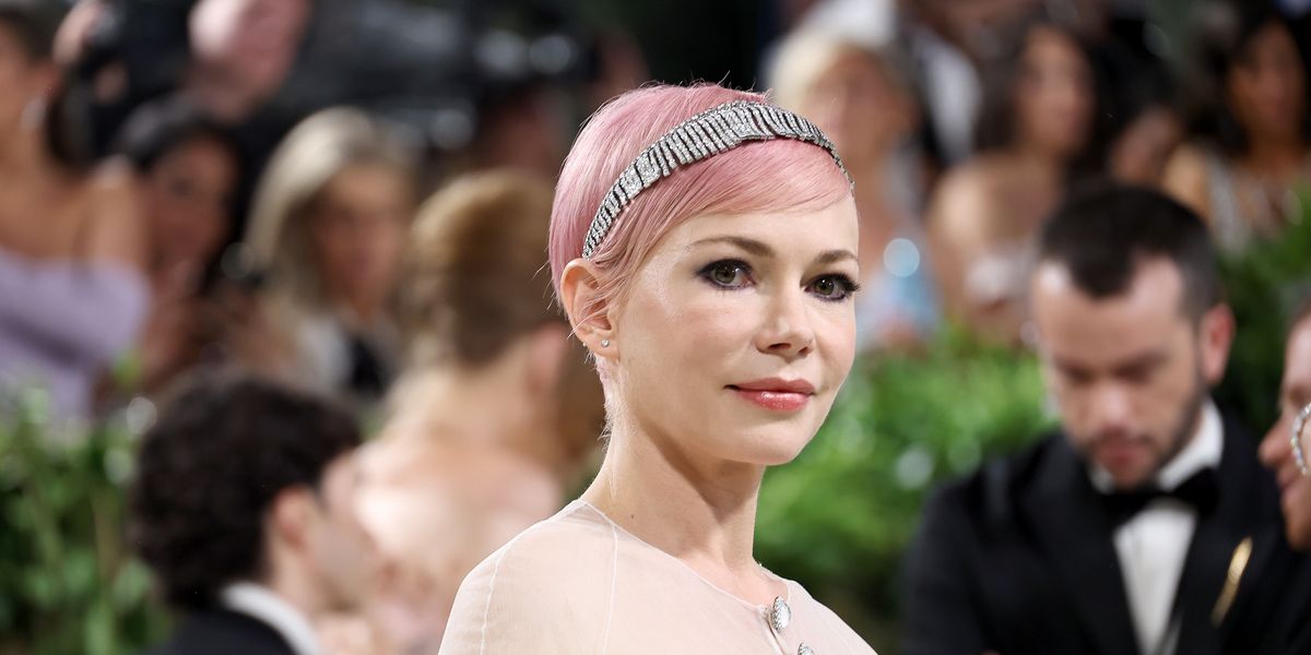 Michelle Williams Arrived at the Met Gala in History-Making Chanel Jewelry