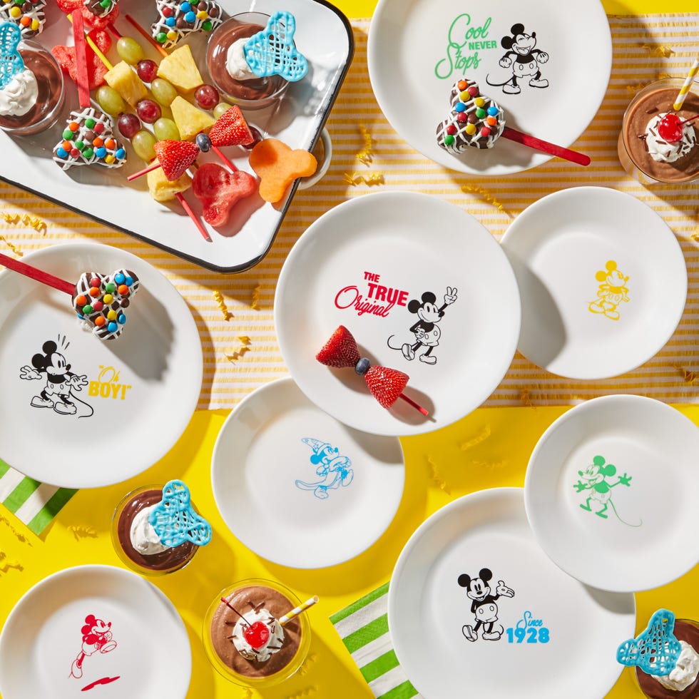 These Corelle Mickey Mouse Plates Are Too Cute! - Disney Dining