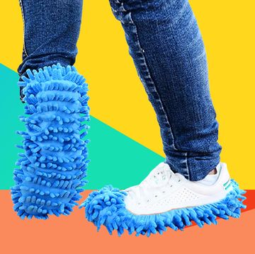 little lifesavers microfiber mop slippers on feet