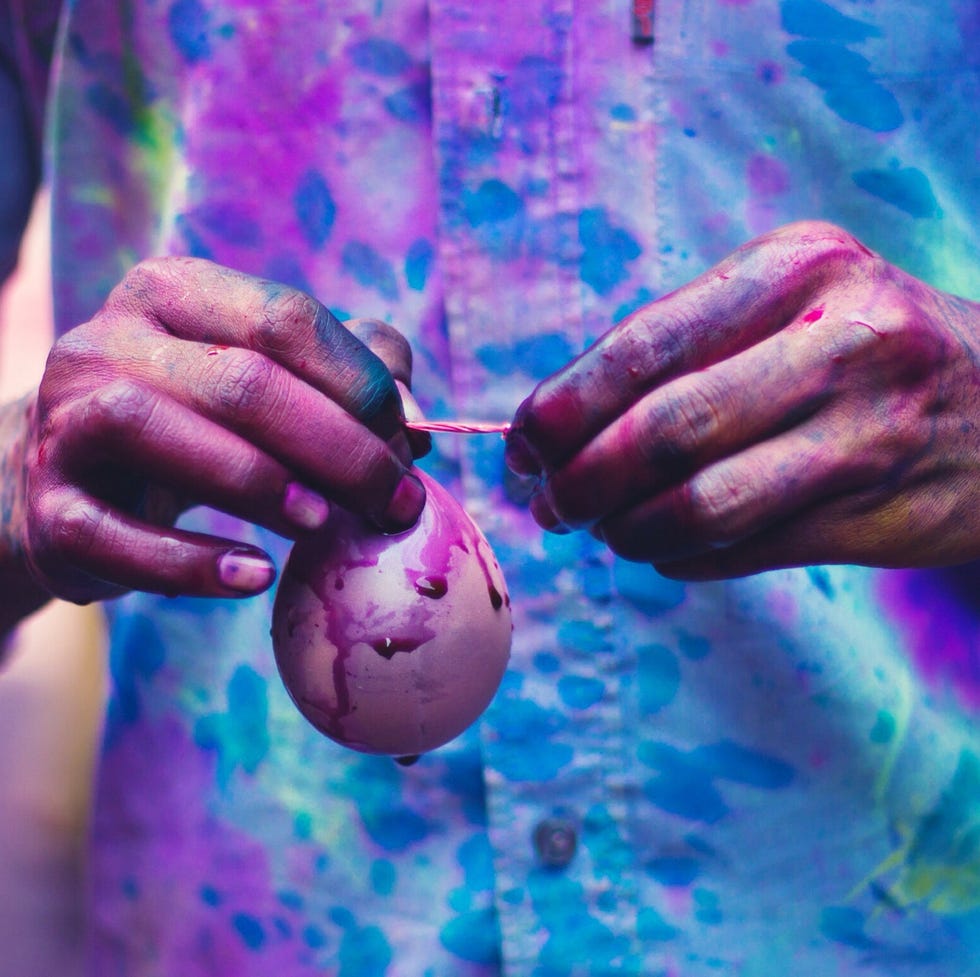 when is holi water balloon fight