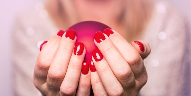 10 Best Red Nail Polishes 2023