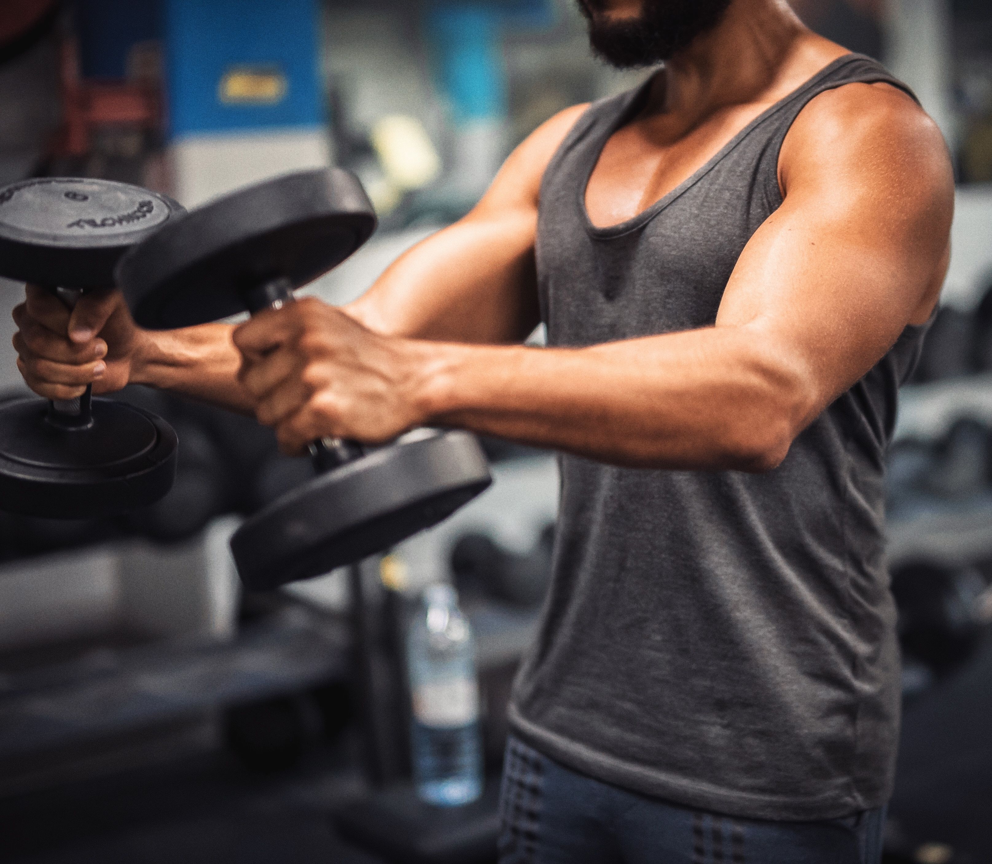 A beginner's guide on how to gain muscle