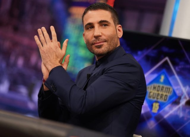 así duerme miguel ángel silvestre