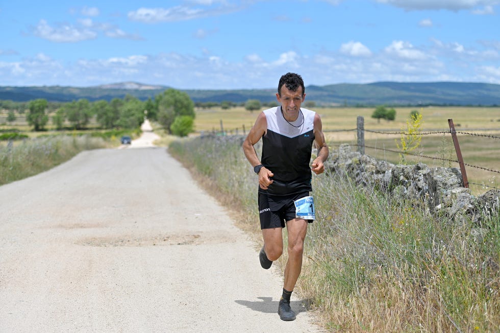 miguel heras gana con récord la ruta vetona