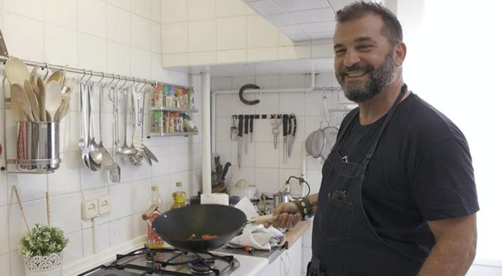 Miguel Temprano enseña su casa en 'Ven a cenar conmigo: Gourmet Edition'