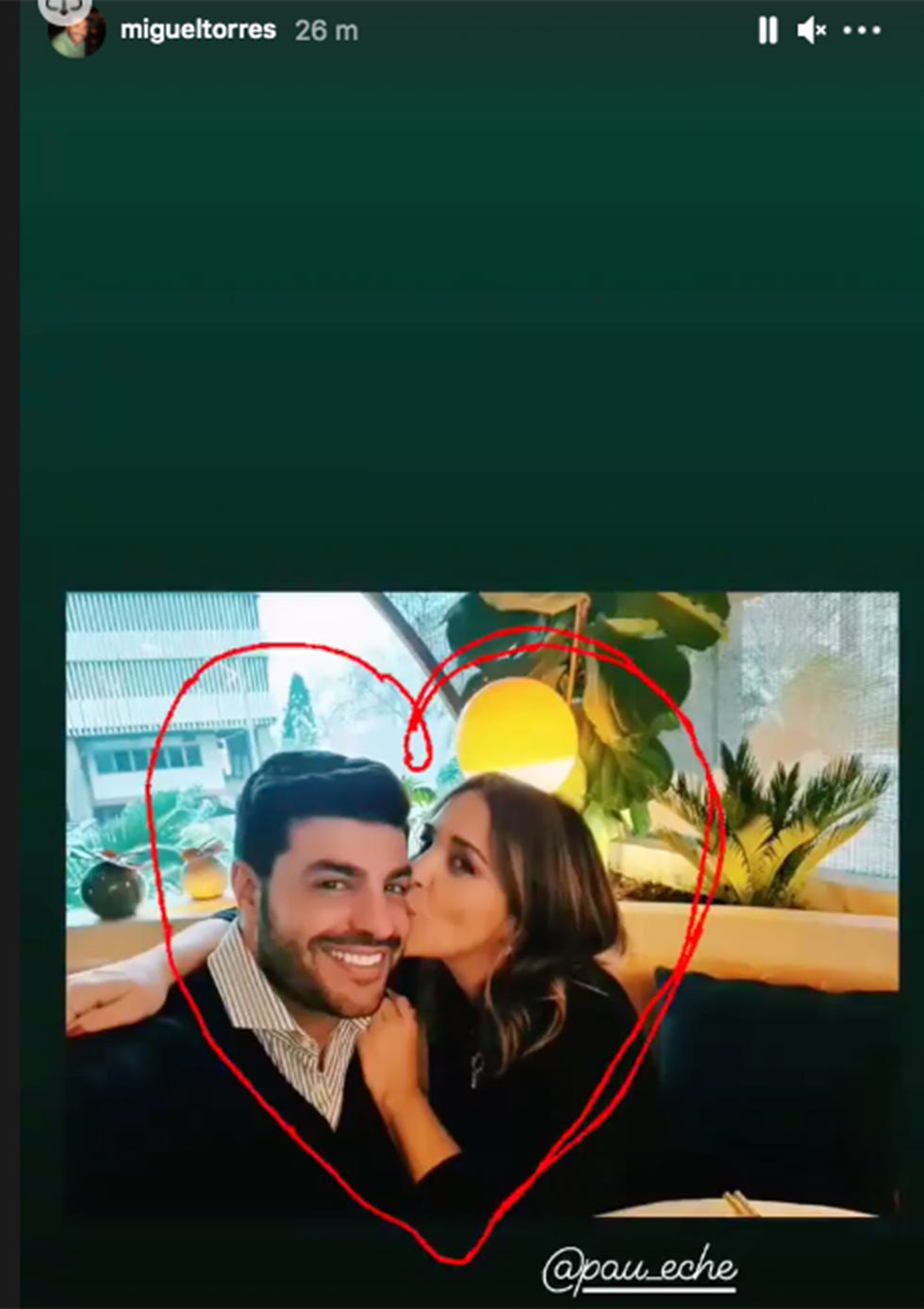 miguel torres celebra su 35 cumpleaños junto a paula echevarría