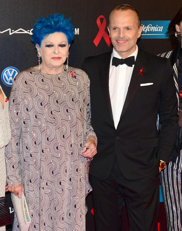 Miguel Bosé agradece las muestras de cariño tras el fallecimiento de su madre, Lucía Bosé
