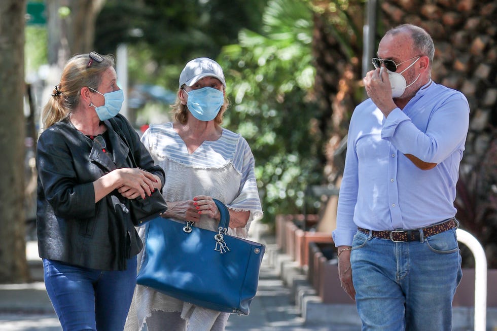 mila ximénez comienza su tratamiento contra el cáncer de pulmón arropada por sus hermanos
