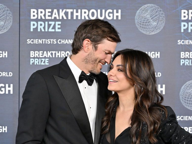 Ashton Kutcher on Mila Kunis and His First Kiss on 'That '70s Show' and Off  - Ashton on Who Made First Move