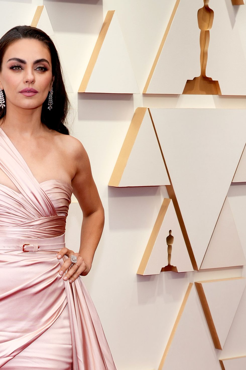 Best Red Carpet Jewelry on Stars at the 2022 Oscars – The Hollywood Reporter
