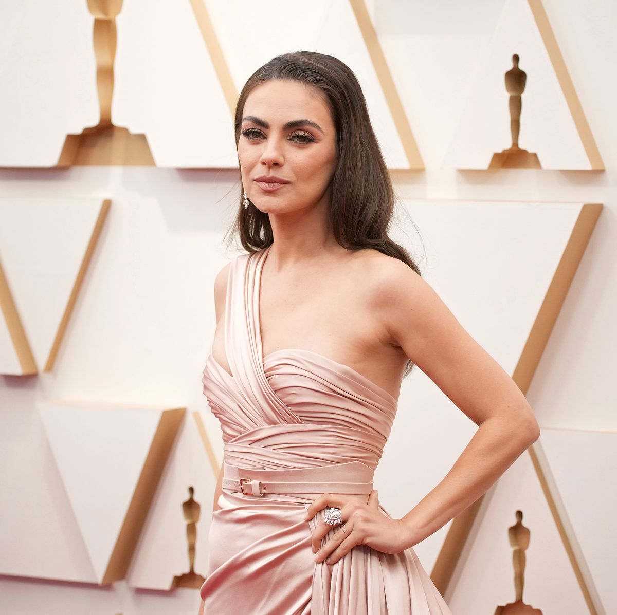 Mila Kunis's Oscars Moment Was Dedicated to Ukraine