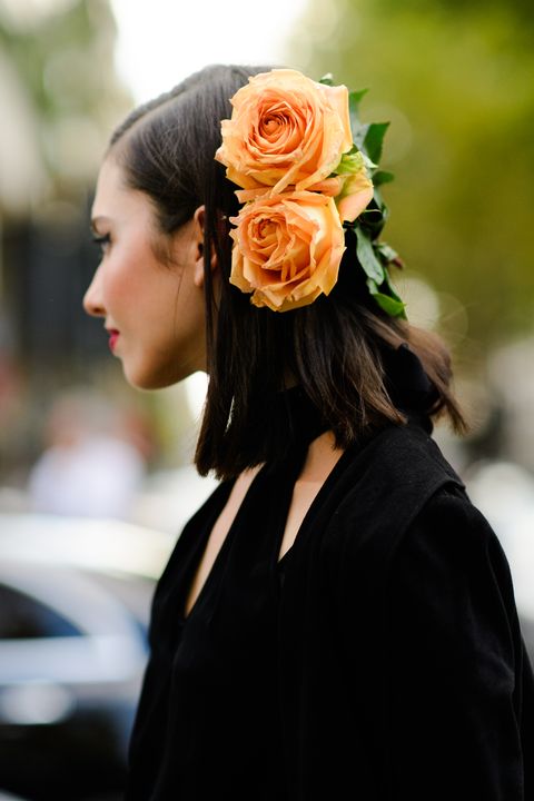 Hair, Hairstyle, Beauty, Yellow, Fashion, Flower, Floristry, Long hair, Plant, Headpiece, 