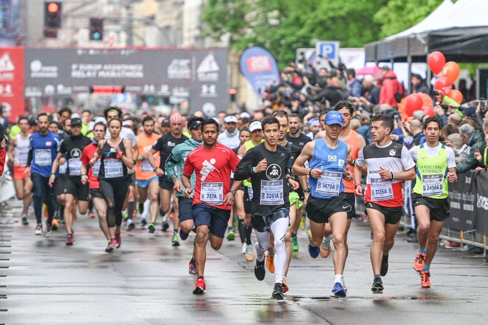 milan, italy 20190407 runners during the 19th milano marathon 'maratona di milano' relay marathon photo by tiziano ballabiopacific presslightrocket via getty images