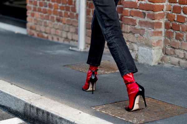 Footwear, High heels, Shoe, Human leg, Red, Joint, Sandal, Road surface, Basic pump, Carmine, 