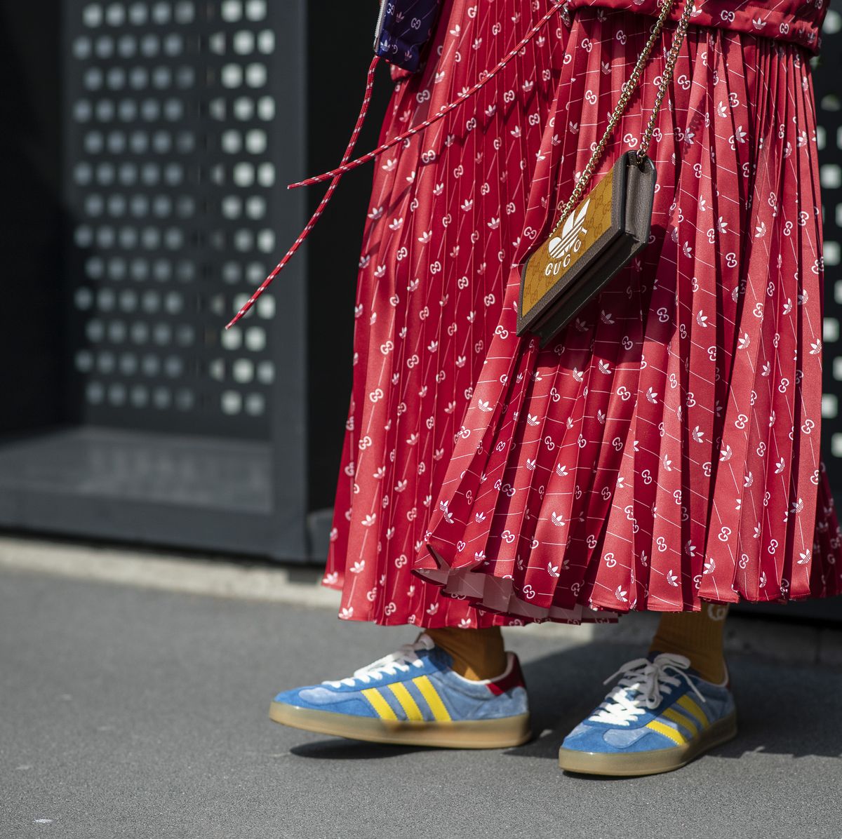 10 outfits con zapatos de plataforma para ir cómoda y elegante a trabajar